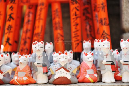 Foxes at Fushimi Inari shrine