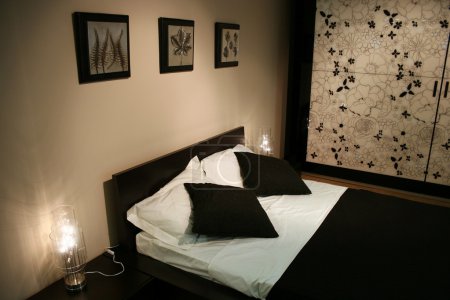 Blackwhite bedroom