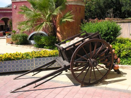 Old cart wagon