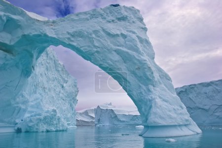 Iceberg arch