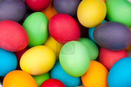 Color eggs