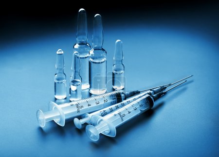 Ampoules and syringes