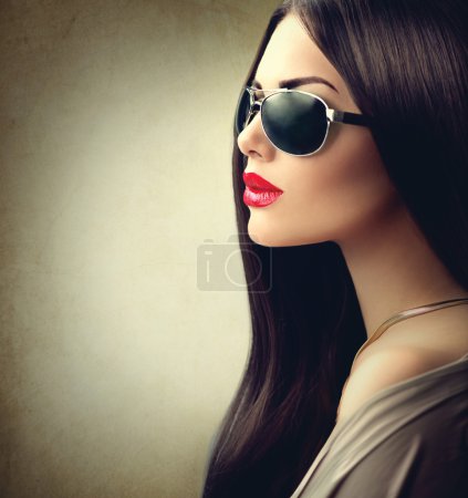 girl   wearing sunglasses