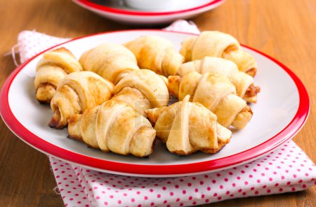Cinnamon  and apple filling crescents 