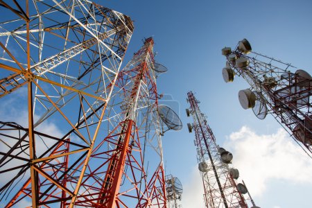 Telecommunication mast TV antennas wireless technology 