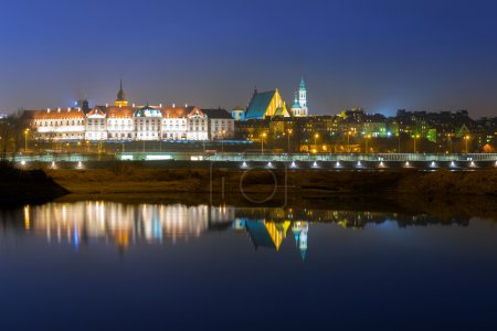 Vistula river scenery with bridge and Royal Castle in Warsaw