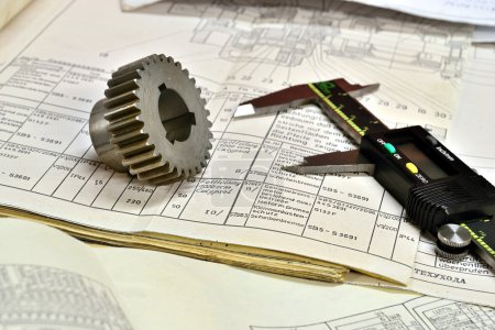 Gears and electronic calliper