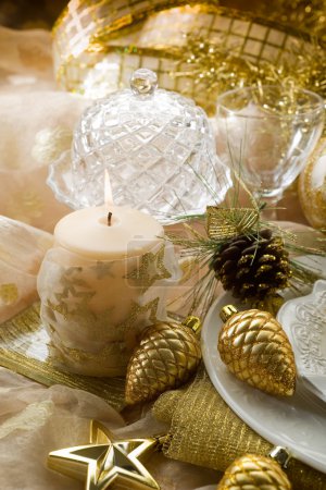 Gold xmas table decorations
