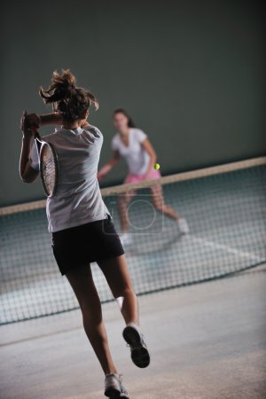 Tennis game, Two girls