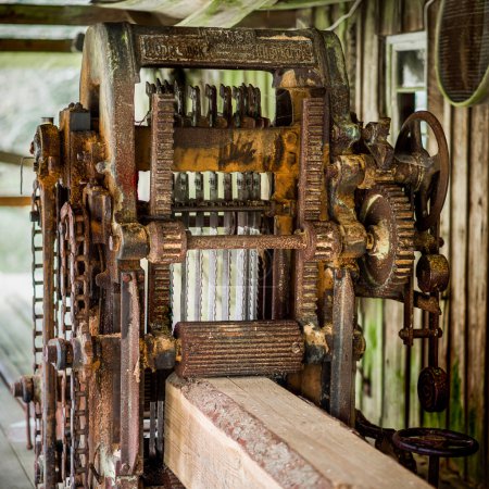 Sawmill old mechanism