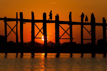 Bridge U-Bein teak bridge