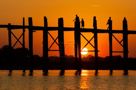 Bridge U-Bein teak bridge