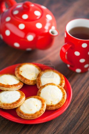 Open mini pies with cottage cheese