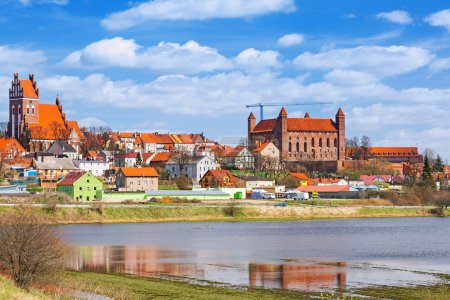 Gniew town with teutonic castle at Wierzyca river