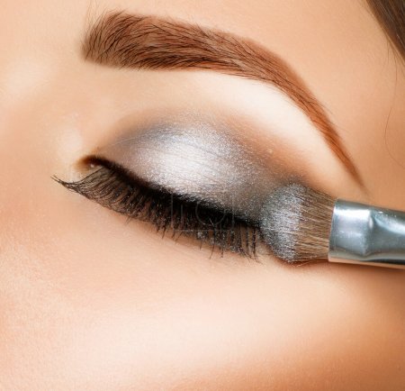 Make-up. Eyeshadows. Eye shadow brush