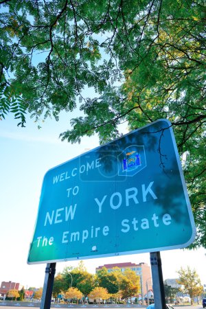 New York welcome sign