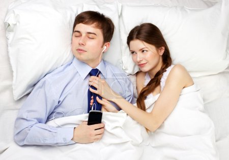 couple in a bed
