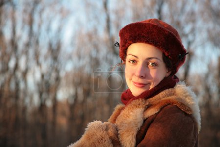 Portrait pretty woman outdoor in winter