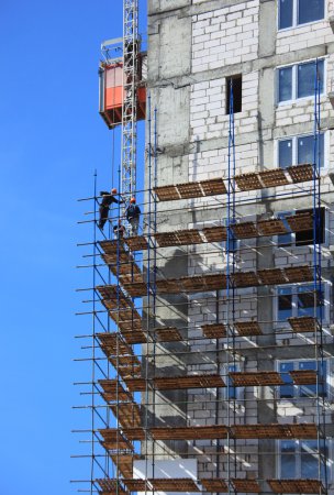 Building in scaffolds