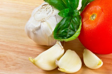 Garlic, tomato and basil