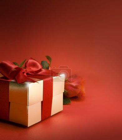 Art gift box and red rose