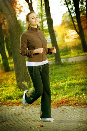 Young woman jogging outdoor