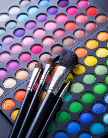 Makeup. Professional multicolour eyeshadows palette