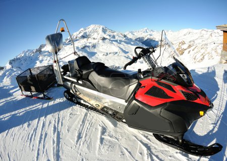 Snow sledge mobile