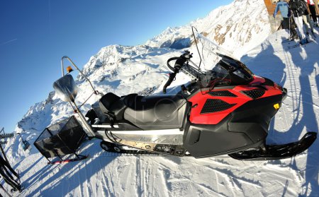 Snow sledge mobile