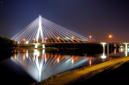 Warsaw bridge at night