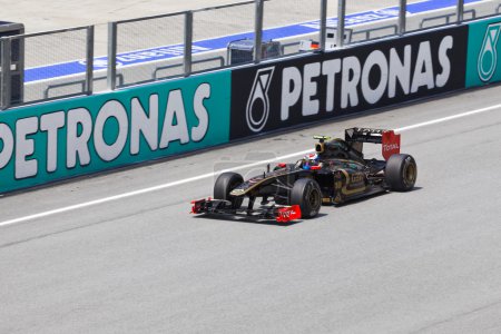 SEPANG, MALAYSIA - APRIL 8: Vitaly Petrov (team Lotus Renault) a