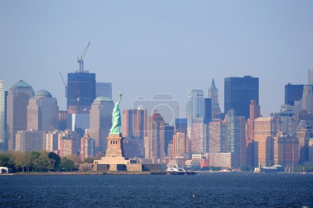 New York City lower Manhattan skyline