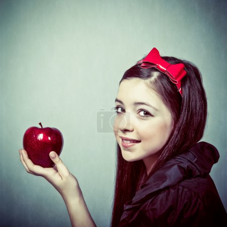 Snow White with an apple