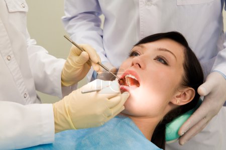 Examining teeth